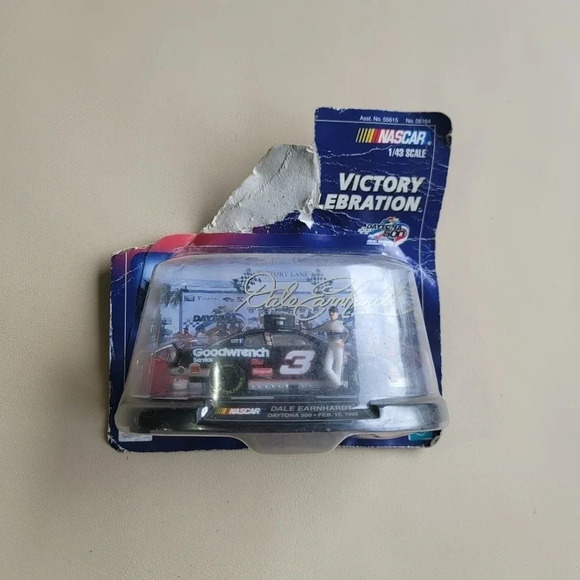 NASCAR Dale Earnhardt Daytona 500 Goodwrench Feb 15, 1998 1:43 Damaged Box - Picture 8 of 8